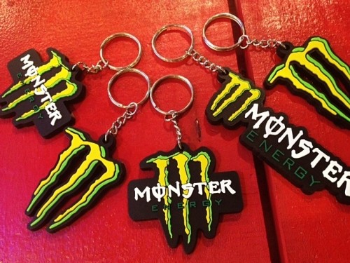 ♪[再入荷!]モンスターエナジー ラバーキーホルダー♪゛