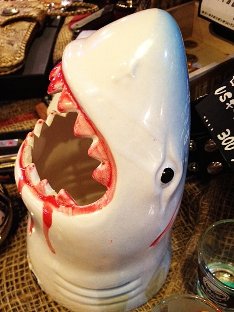 ♪入荷[!]サメの小物入れ（サムです）♪゛