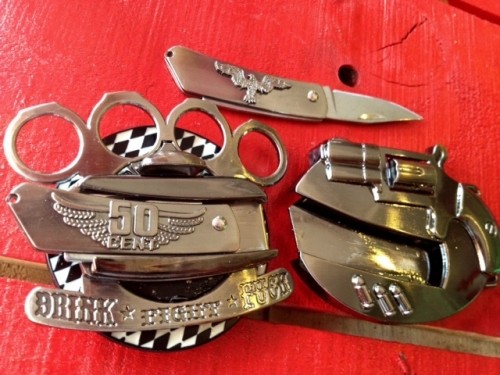 [入荷!!]ナイフinバックル