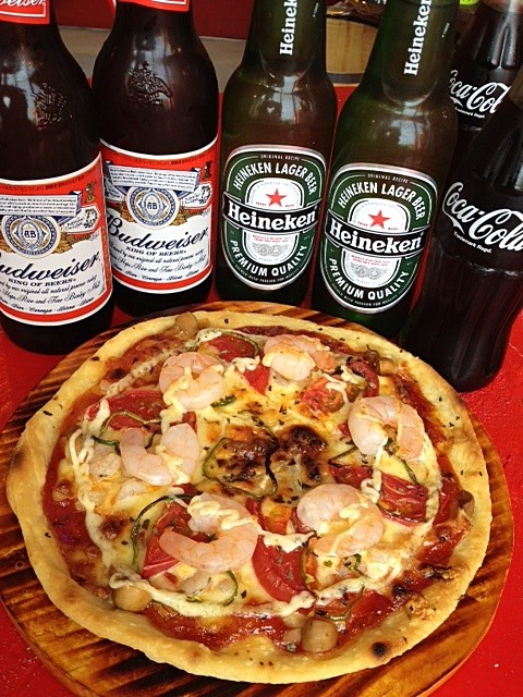 PIZZA新MENUその２♪シュリンプチリトマトピザ♪