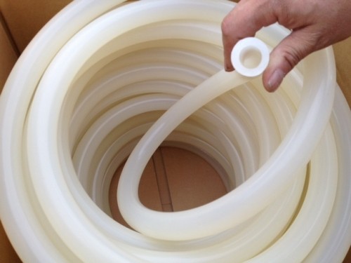 ♪[酪農機械技術部!!]シリコンホース（内径16×外径27） ♪