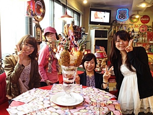 ♪昨日の巨大パフェ『カトリーナ』ご予約のお客様♪