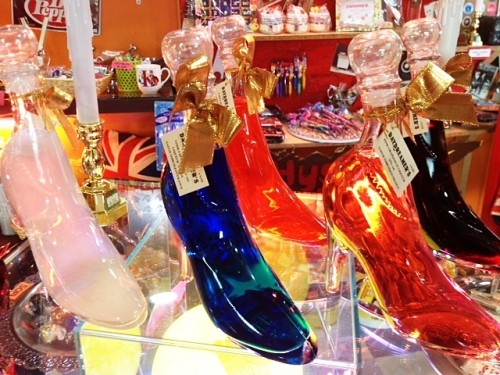 ♪入荷!ハイヒールのリキュールボトル♪