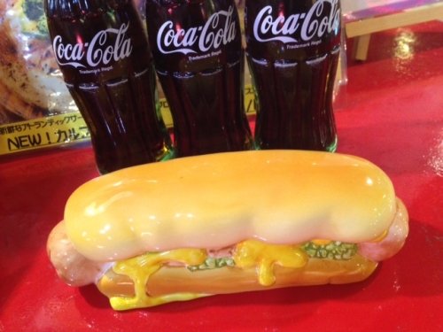 ♪入荷！ＨＯＴＤＯＧ小物入れ♪