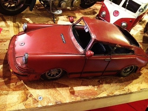 ♪入荷！ブリキオブジェ ポルシェ９１１型♪