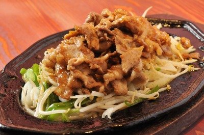 ♪好評御礼!鉄板しょうが焼き定食♪