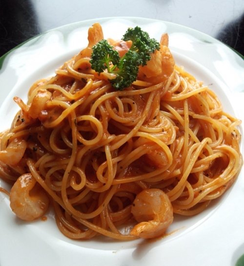 ♪今月のイチオシ！海老のトマトクリームパスタ♪