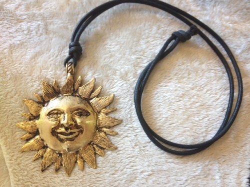 ♪入荷！太陽のネックレス♪