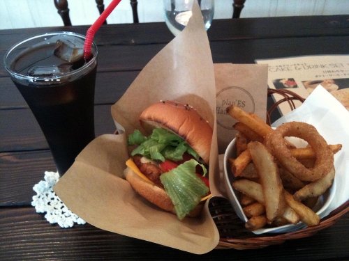 十勝唯一のハンバーガーカフェ「プラネス ハンバーガー」