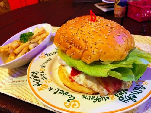 「FARM SUPPORT」佐世保バーガー