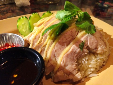 札幌市・タイ屋台メシ「ジダパデラックス」