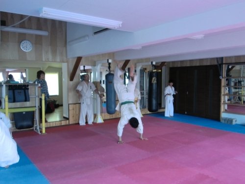 マスクマン、練習会にあらわる