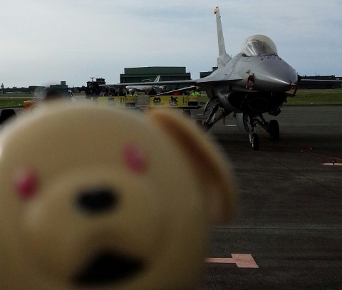 F-16戦闘機 bye!