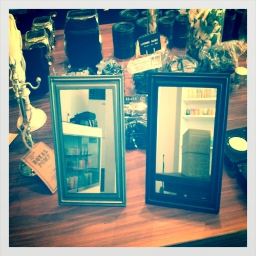 Stand　Mirror