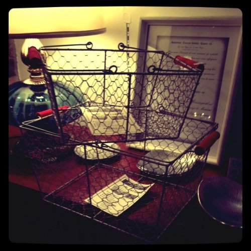 GROCERY　BASKET