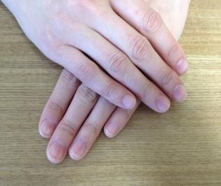 <出張ネイル３>　うるつやハンドケア