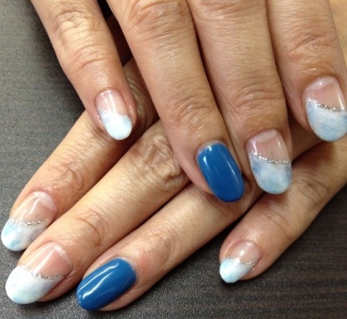 淡いブルーのタイダイ♪