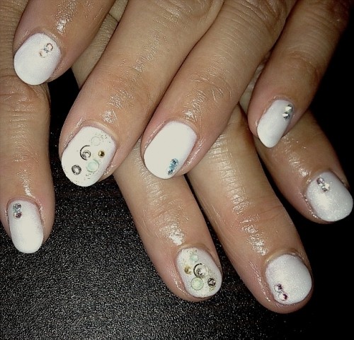 パールホワイト。