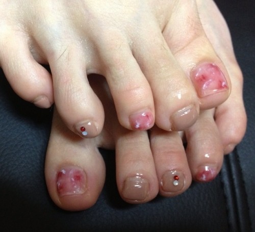 フットネイル。