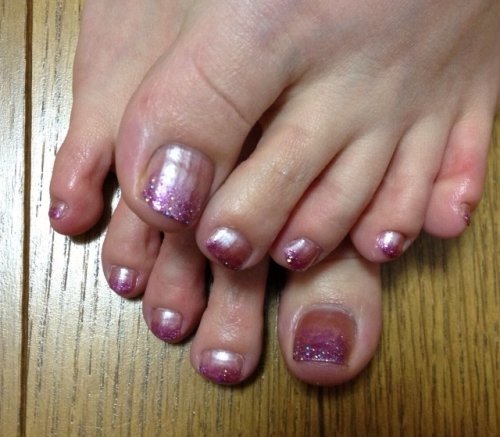 パールベージュ×パープルラメ。