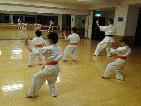 ゴールデンウィークの道新子供空手教室