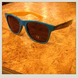 VANS サングラス入荷！
