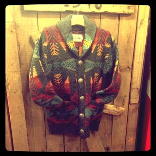 ネイティブ柄ショールカラーニットカーディガン!