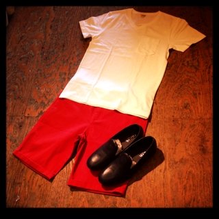 白無地VネックTシャツ入荷！！