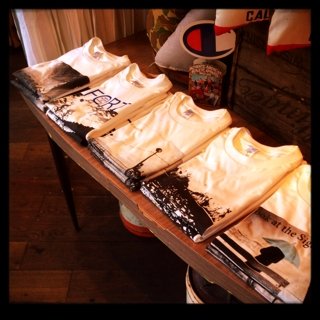 フォトTシャツ入荷！！