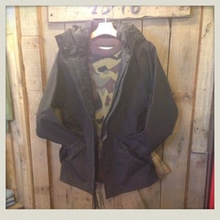 ゴアテックスパーカー入荷！！