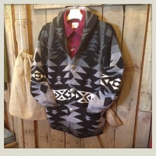 ニットカーディガンコーディネート！！