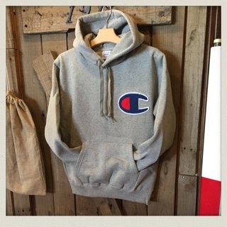 Championデカロゴパーカー入荷！！