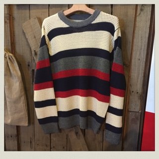 マルチカラーボーダーニットセーター入荷！！
