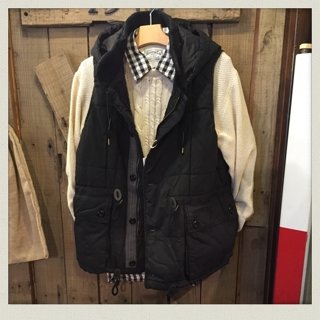 ミリタリーダウンベスト！！