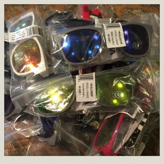 VANSミラーレンズサングラス入荷!