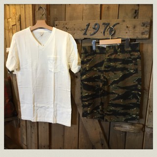 VネックT&ショーツ!!