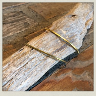 真鍮製バングル入荷!!