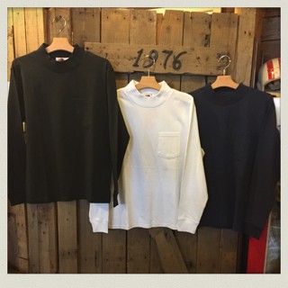 モックネックロングスリーブTシャツ!!
