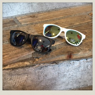 VANS サングラス入荷!!