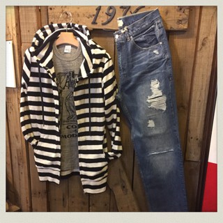 パイル地ボーダーZIPパーカー入荷!!