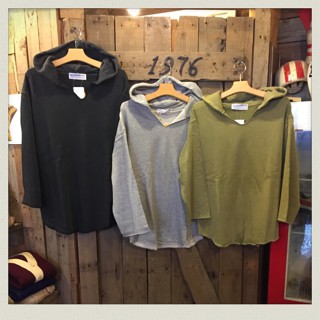 後染めフード付きカットソー入荷!!