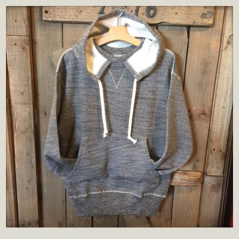 GLEEM 両V後付けフードパーカー入荷!!