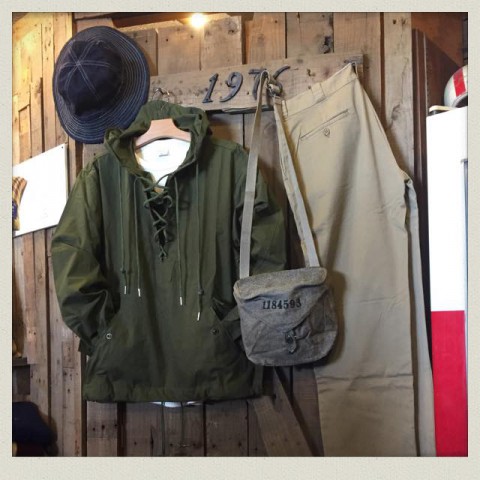 REVO レースアッププルパーカー入荷!!