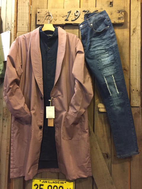 REVO ガウンコート入荷!!