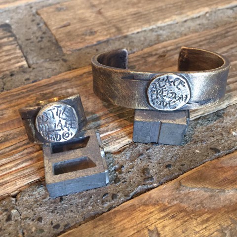 LITTLE VILLAGE AND COMPANY アクセサリー入荷!!