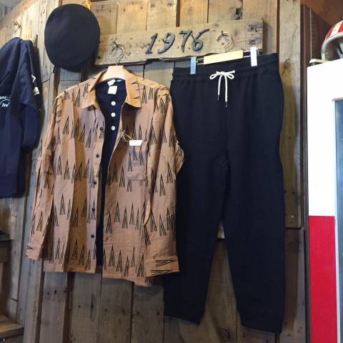 REVO レーヨンシャツ入荷!!