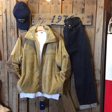 Fruit of the loom 前Vスウェット入荷!!