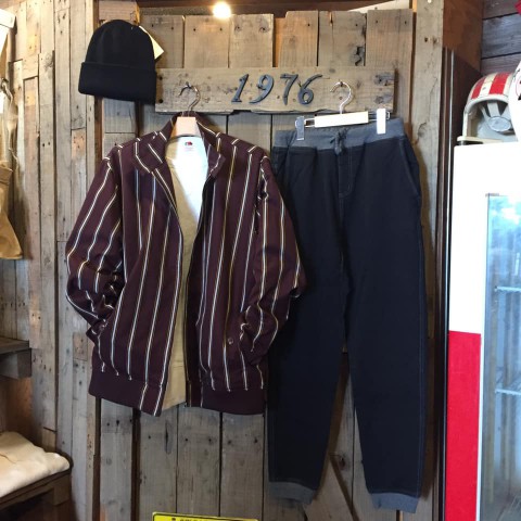 grn カットデニムジョガーパンツ入荷!!