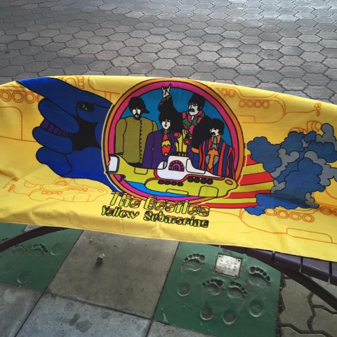 Yellow Submarine ビーチタオル入荷!!
