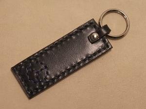 オーダーメイド ベンツオーナーさん必見 サドルレザーキーホルダー